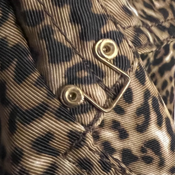 Banana Republic Leopard Double Breasted
Peplum Jacket Size M GreatCondition - Picture 6 of 13